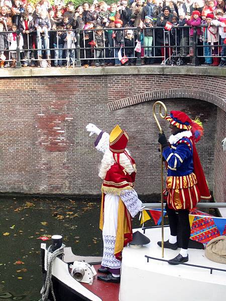 Sinterklaas 終於出現了!