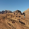 Wadi Rum的酒紅色山谷與巨石