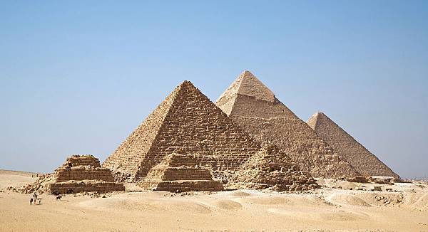 giza_Pyramids-x