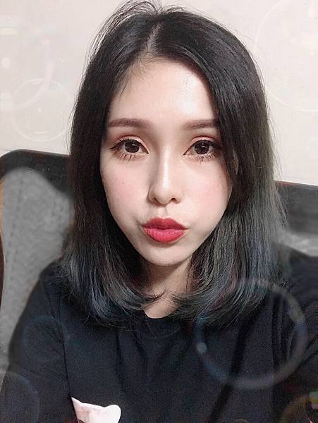 BC百匡,靚顏抗皺淡紋賦活油(百匡賦活膠囊),百匡賦活膠囊,
白龍膽花精萃可亮白撫平細紋與修護受傷肌膚,並高度保濕鎖水,延緩肌膚老化,一顆多種用途,強效版晚安面膜
,百匡賦活膠囊,百匡膠囊
