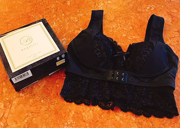 女人知己試用大隊,Angellir Room Bra 3D美胸內衣,無鋼圈,三段排扣,包覆贅肉,集中托高躺臥時仍可以維持胸型