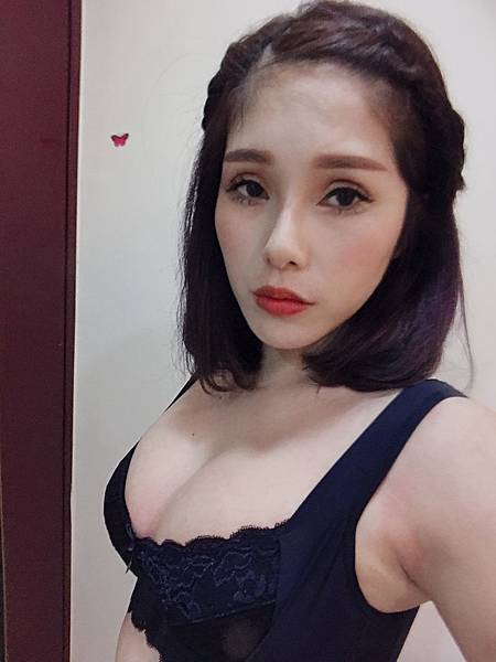 女人知己試用大隊,Angellir Room Bra 3D美胸內衣,無鋼圈,三段排扣,包覆贅肉,集中托高躺臥時仍可以維持胸型