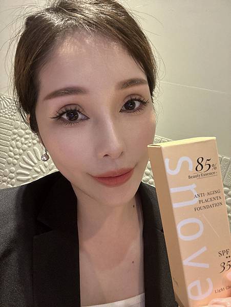 【波波妞】 SNOVA高效水嫩抗老胎盤素精華粉底液 試用
