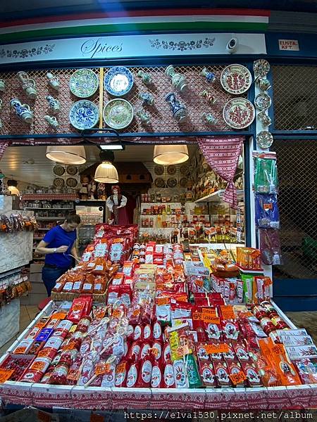 LINE_ALBUM_布達佩斯中央市場_240707_105.jpg