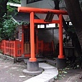 神社裡面又再一個神社