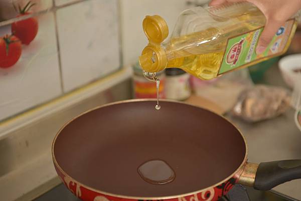 [素食]宵夜、下午茶時間，肚子餓怎麼辦？廚君蔬食餡餅～素食解饞的新選擇！！