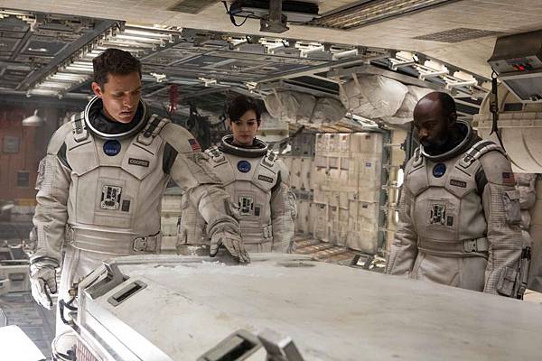 Interstellar_Stills