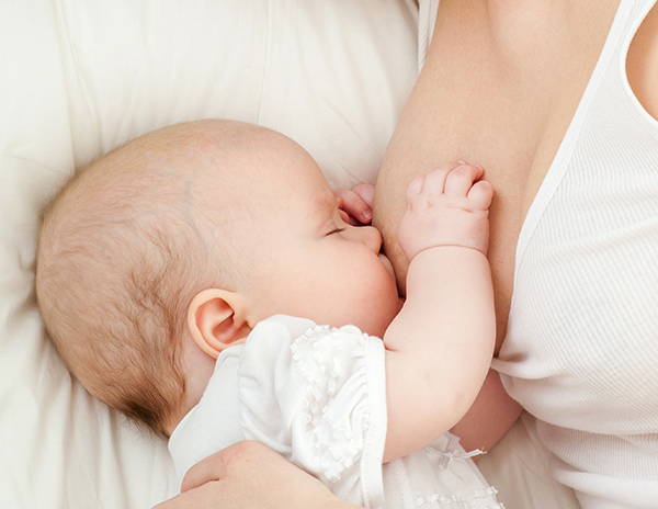 【母乳全攻略】新手媽媽最苦惱的事:正確的母乳保存、加溫,母乳營養不流失 【母乳全攻略】新手媽媽最苦惱的事:正確的母乳保存、加溫,母乳營養不流失
