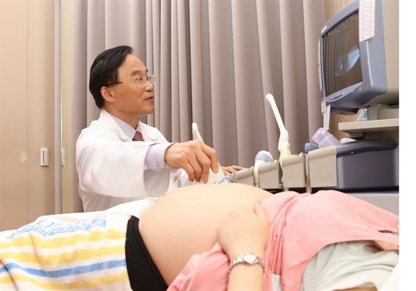 20180724婦產科醫師潘俊亨（如圖）指出，尿失禁是婦女說不出口的祕密。如果不治療，症狀會因為老化愈來愈惡化。（圖片／愛麗生醫療集團）