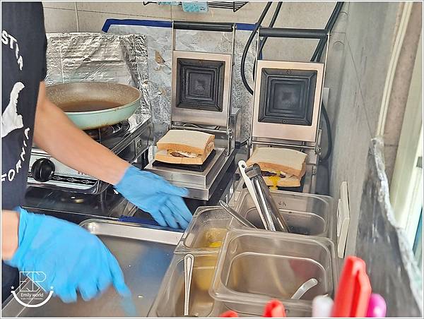 桃園中壢美食 熊仨熱壓吐司 (45).jpg