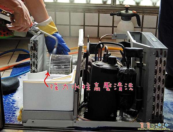 淨呼吸冷氣清洗專家 窗型冷氣清洗 把冷氣變得乾淨了 荳荳 迪迪ㄞˋ玩樂 痞客邦