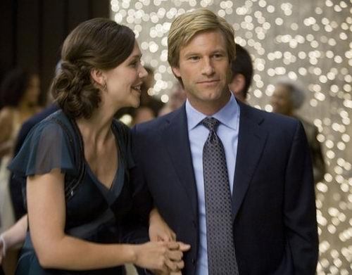 女主角 瑪姬蓋倫海 Maggie Gyllenhaal&amp;亞倫艾克哈特 Aaron Eckhart.jpg