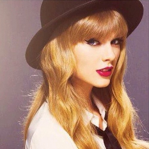 -3-taylor-swift-32677008-500-500.jpg