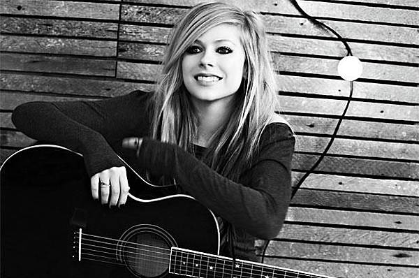 502534-avril-lavigne-617-409.jpg