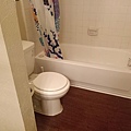 bathroom3.jpg