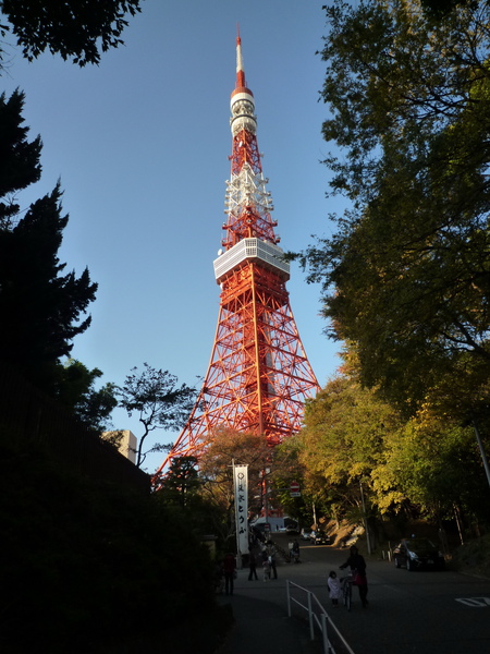 路上跟老公都在哼東京鐵塔的歌