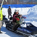 雪上摩托車