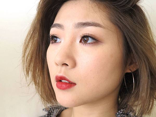妝容 擺脫瘀青紫灰色系 變身迷濛感的棕x紫 潮流 美妝 消費創造個人化風格的女性社群pixstyleme 妝容 擺脫瘀青紫灰色系 變身迷濛感的棕x紫 潮流 美妝 消費創造個人化風格的女性社群pixstyleme