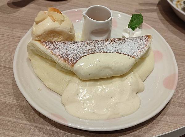 Woosa洋食パンケーキ 屋莎洋食鬆餅屋->讓人浮在雲端的鬆