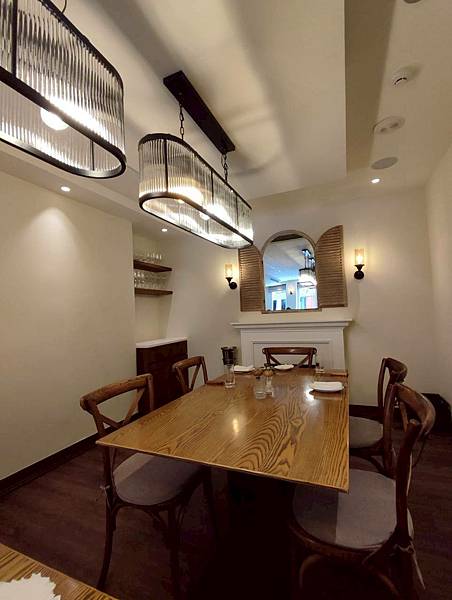 野爐小餐館-適合情侶姊妹約會的餐廳