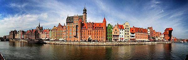 800px-2012-08-30_pano_gdansk_sm2.jpg