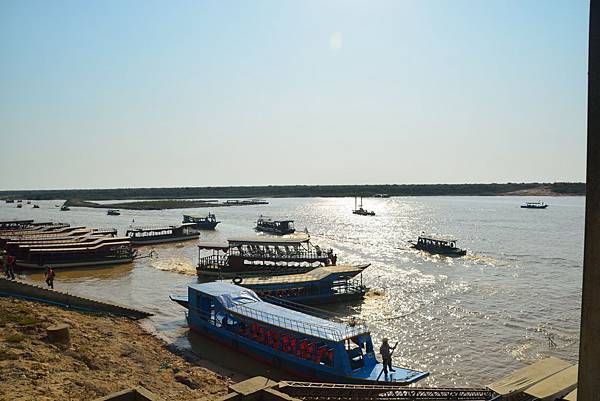 DSC_0013.JPG DSC_0013.JPG