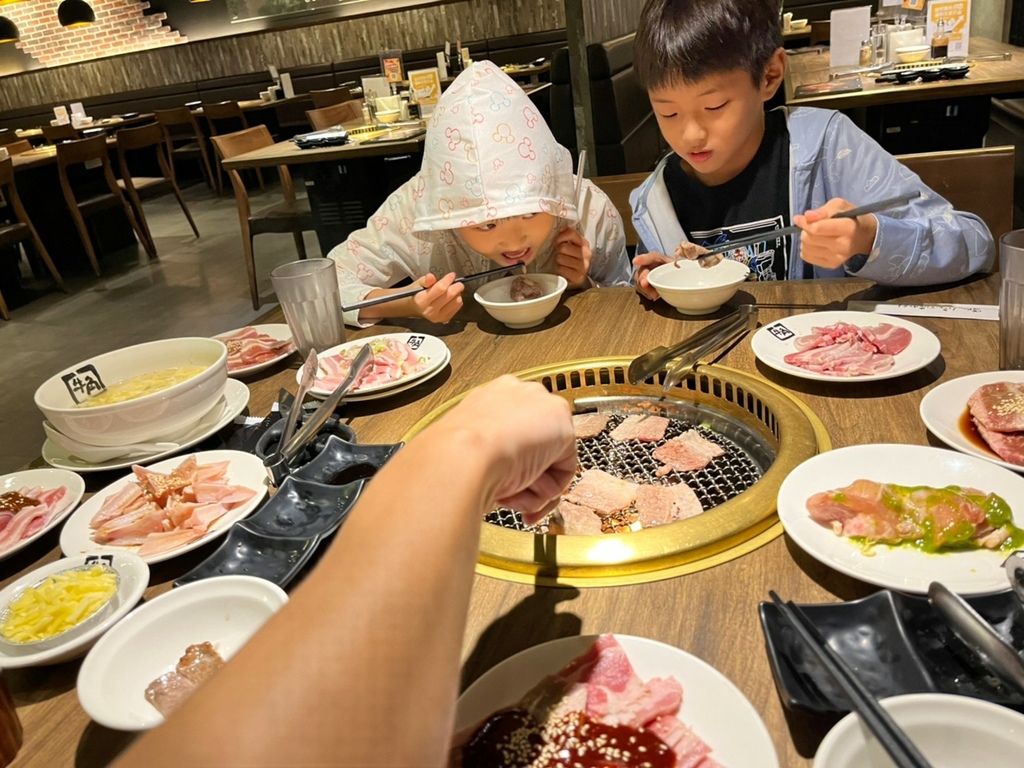 LINE_ALBUM_20220610 牛角燒肉_220626_02.jpg