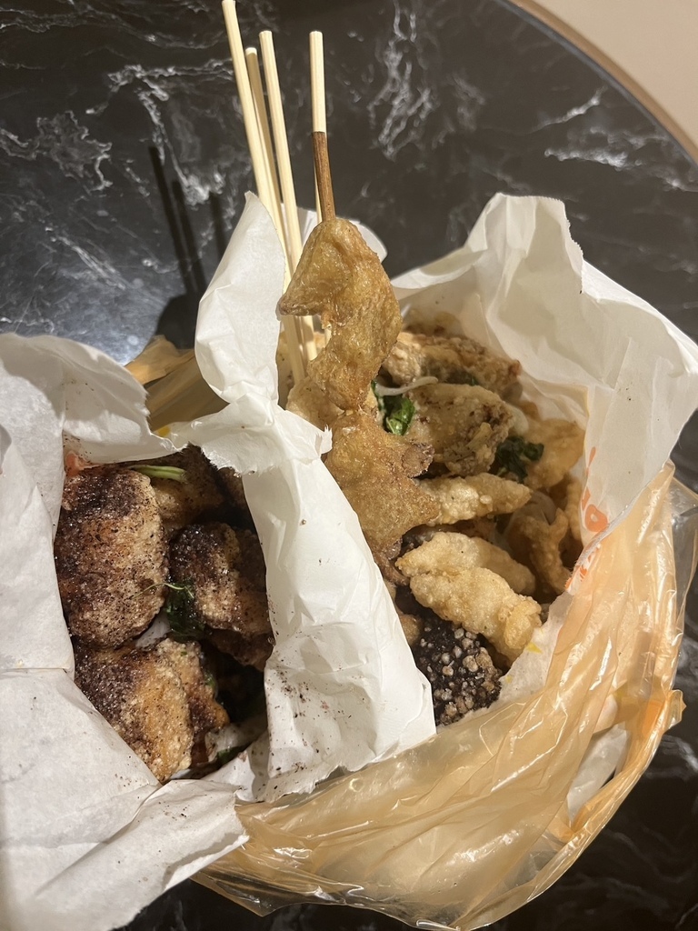 【台東】九格浪原住民風味餐．正氣路夜市(老東芳)．傳廣無骨鹽