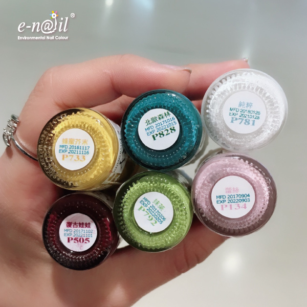 Jun_刺繡花2.jpg Jun_刺繡花2.jpg