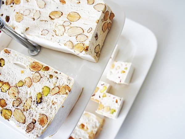 nougat-1206707_1920.jpg nougat-1206707_1920.jpg