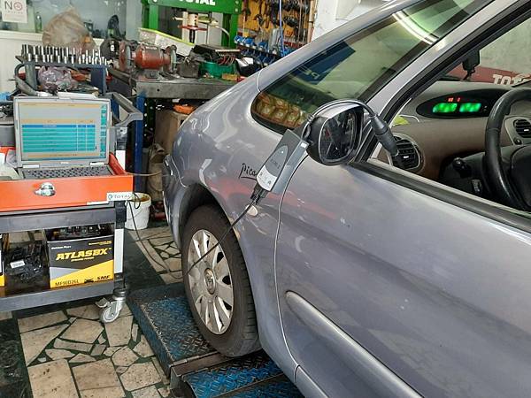 562690.jpg 562690.jpg