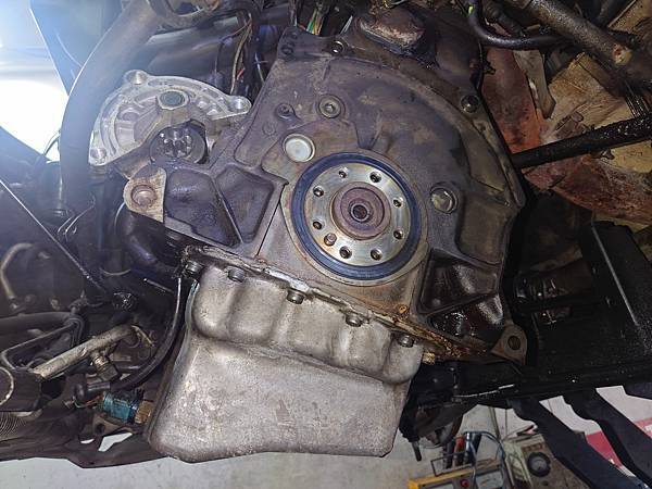 CITROEN Xantia 2.0 變速箱打滑.周邊整修. CITROEN Xantia 2.0 變速箱打滑.周邊整修.