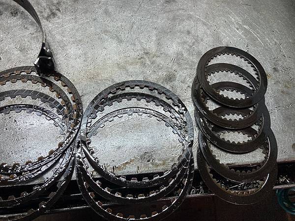 CITROEN Xantia 2.0 變速箱打滑.周邊整修. CITROEN Xantia 2.0 變速箱打滑.周邊整修.