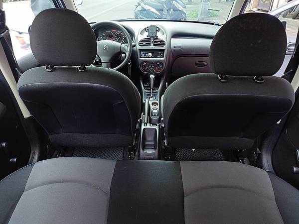 寶獅206 1.6 16V 5D 手自排出售.感謝瑞芳蕭先生