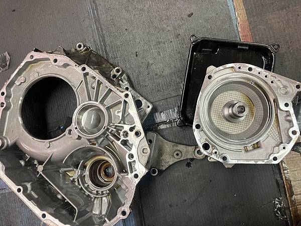 PEUGEOT 208 VTI AL4自動變速箱換檔打滑. PEUGEOT 208 VTI AL4自動變速箱換檔打滑.