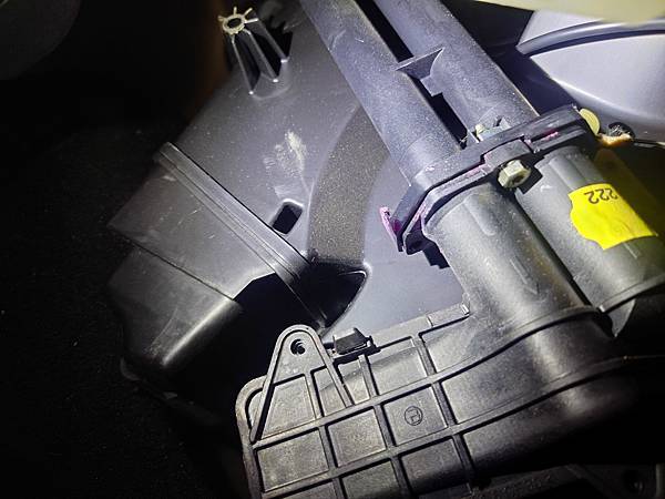 PEUGEOT 206 CC 敞篷打不開. PEUGEOT 206 CC 敞篷打不開.