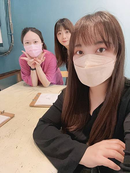 LINE_ALBUM_陳來基隆玩❤️➕唐老師生日❤️_221014_17.jpg