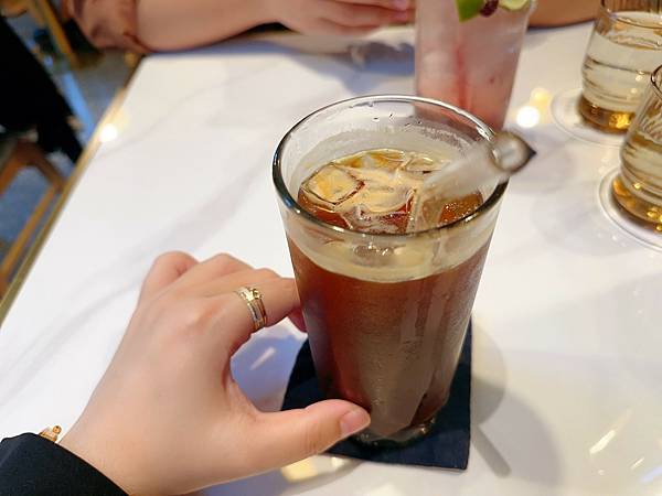 <中山站 咖啡廳> 羊毛與花-光點 youmoutoohan <中山站 咖啡廳> 羊毛與花-光點 youmoutoohan