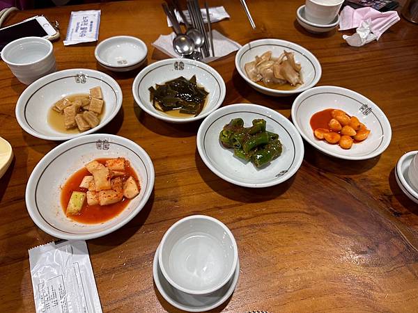 韓國 大邱 食記 大樹屋宮-招牌藥膳燉雞 冬天的好食補 半月