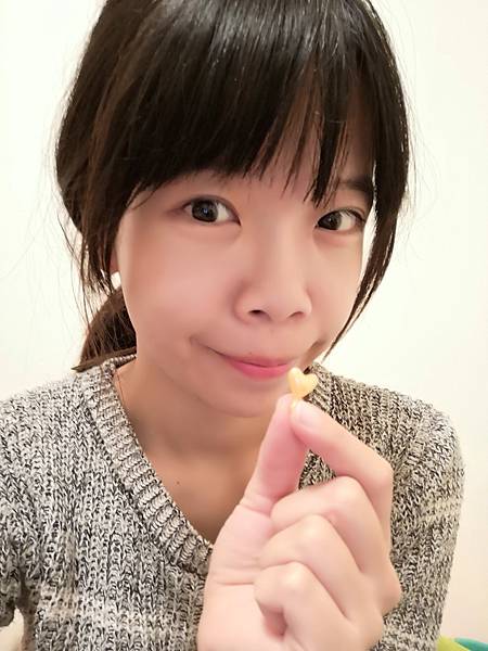 BC百匡,靚顏抗皺淡紋賦活油(百匡賦活膠囊),百匡賦活膠囊,
白龍膽花精萃可亮白撫平細紋與修護受傷肌膚,並高度保濕鎖水,延緩肌膚老化,一顆多種用途,強效版晚安面膜
,百匡賦活膠囊,百匡膠囊
