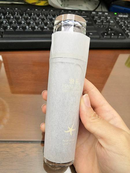 女人知己試用大隊,HANROON韓潤隱型八爪緊緻精華 強勢升級版30ml,韓潤隱型八爪緊緻精華升級版,V型精華,緊緻輪廓,小臉精華,立即有感
