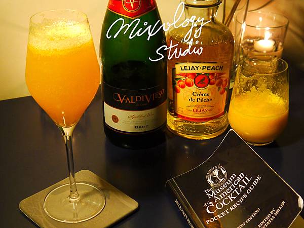 P.28-017 Bellini Cocktail