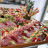 Buffet4-1.jpg