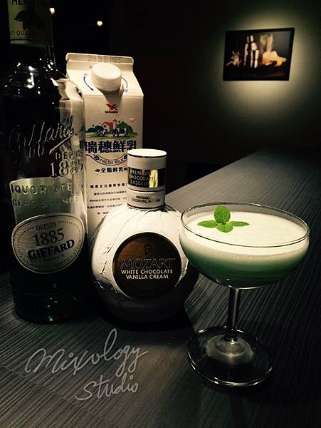 GH01-綠色蚱蜢.jpg GH01-綠色蚱蜢.jpg