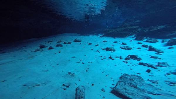 00-00-23-94.jpg 00-00-23-94.jpg