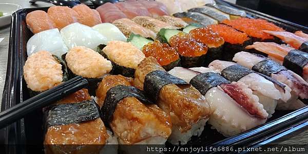 2021 最新 豪華饗宴 防疫照樣吃爭鮮 即日起 外帶銅板價50元 爭鮮外帶 爭鮮菜單 爭鮮五倍券 爭鮮迴轉壽司 爭鮮什麼好吃 大學女孩日常 痞客邦