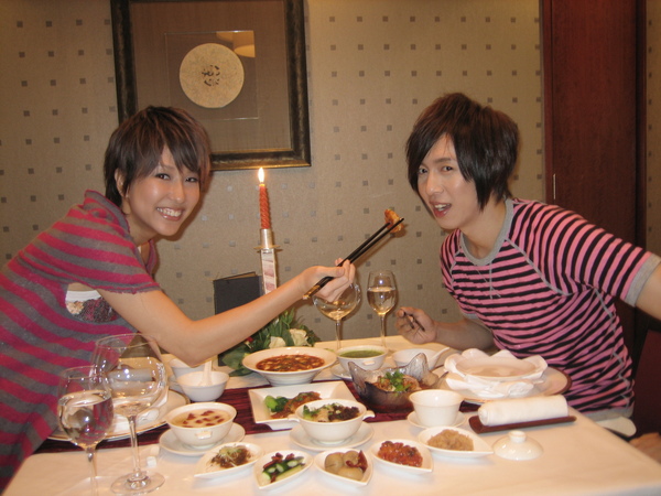 方炯鑌 潘嘉麗情人節私會