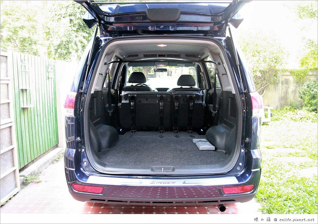 全新zinger 2 4l 只要61 3萬起就可以買到平價大肚量休旅車 週休二日全家出遊露營野餐去 享受生活不無聊 規小孫 痞客邦