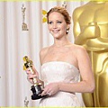 jennifer-lawrence-oscars-press-room-photos-2013-04-300x200