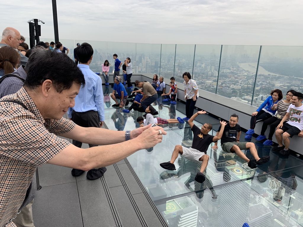 Mahanakhon SkyWalk 玻璃天空步道